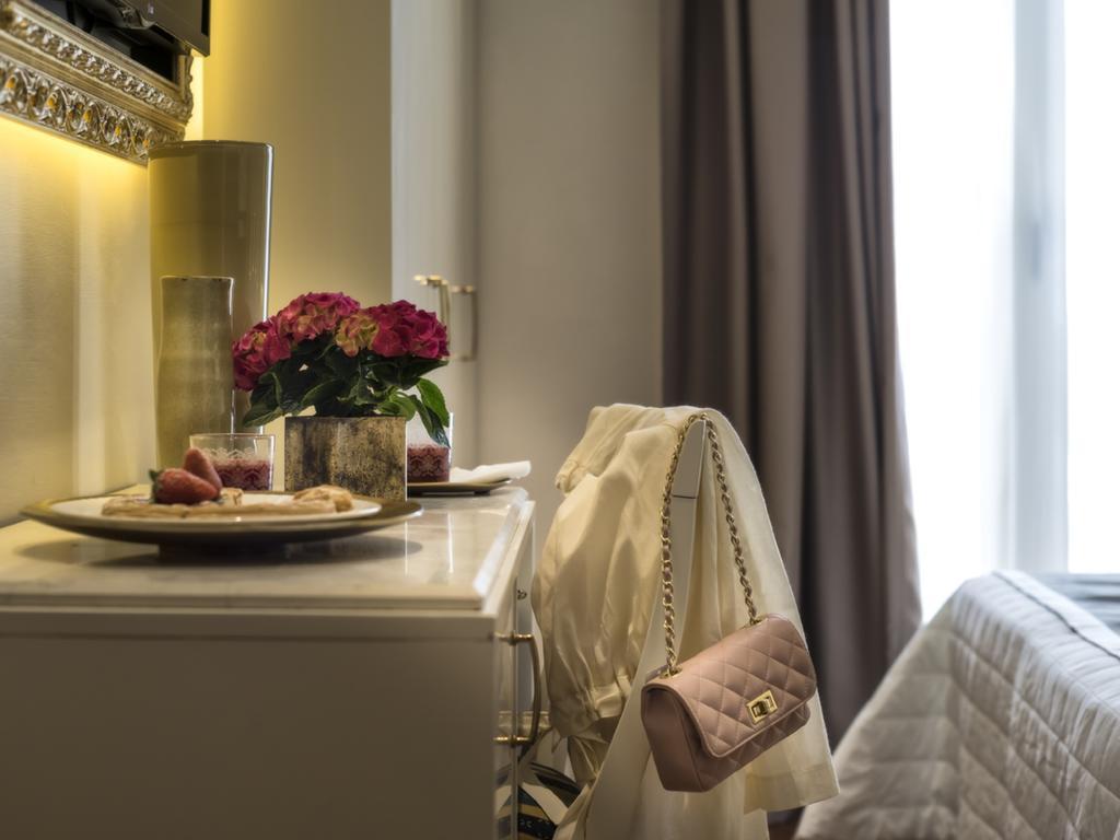 Novecento Suite Hotel Riccione Buitenkant foto