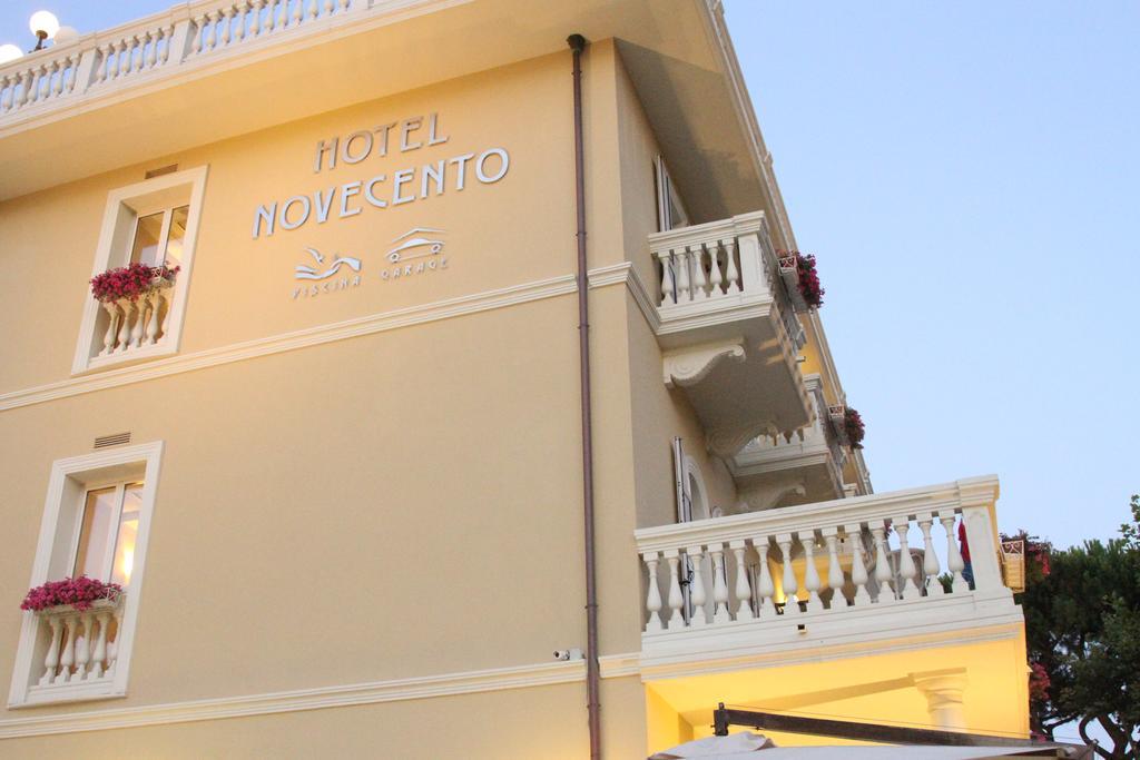 Novecento Suite Hotel Riccione Buitenkant foto