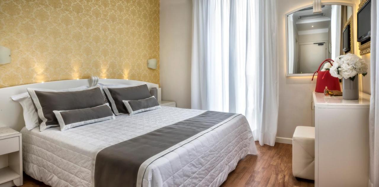 Novecento Suite Hotel Riccione Buitenkant foto